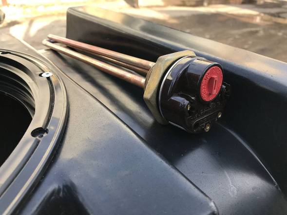 Тэн с термостатом для душевого бака с установкой