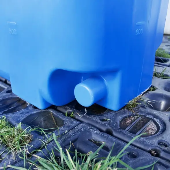 Емкость ST 2000л с патрубками 100мм под плотность до 1.5 г/см3 с откидной крышкой синяя