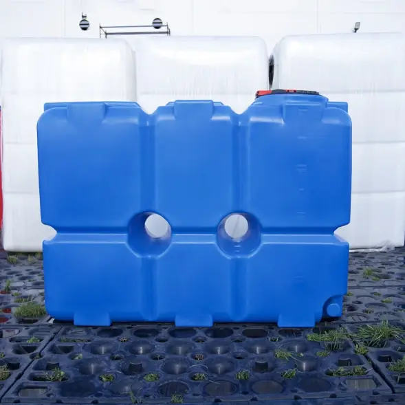 Емкость ST 2000л с патрубками 100мм под плотность до 1.5 г/см3 с откидной крышкой синяя