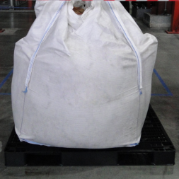 Паллет (поддон) пластиковый перфорированный на 3-х полозьях, 1050х1050х120 мм, серый [02.111.91]