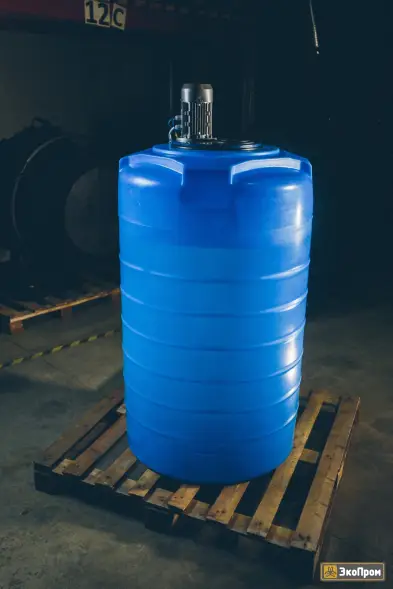 Емкость TR 3000 синий с лопастной мешалкой