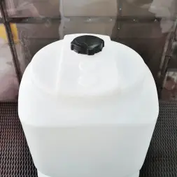 Емкость L 500л OIL белая