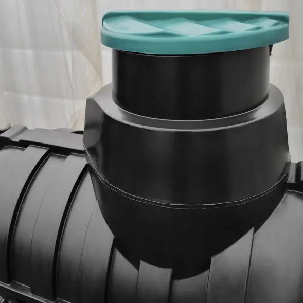 Емкость подземная U 2000 oil черный