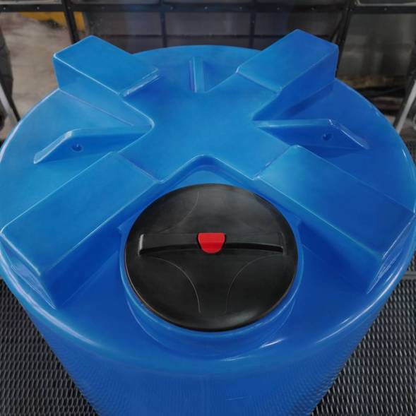 Емкость T 2000 л