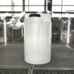 Емкость дозировочная 100 л с резьбовой крышкой под плотность вещества до 1.3 г/см3, белый