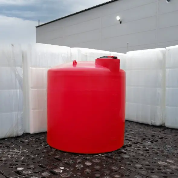 Емкость TRN 6000л КАС с откидной крышкой красная