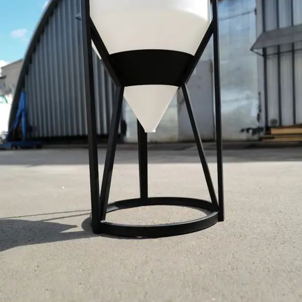 Емкость ФМ 240л белая в обрешетке