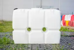 Емкость SK 2000л OIL белая